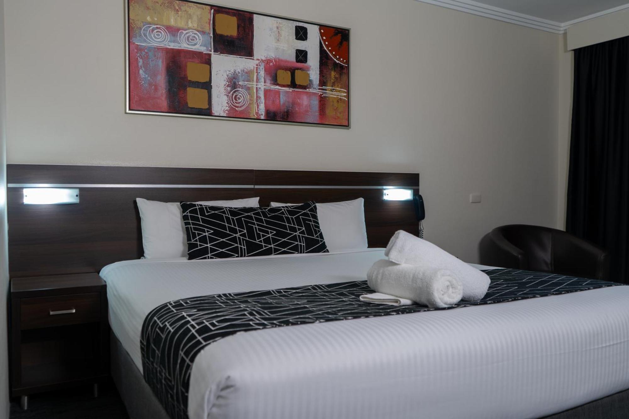 Golden West Motor Inn Dubbo Extérieur photo
