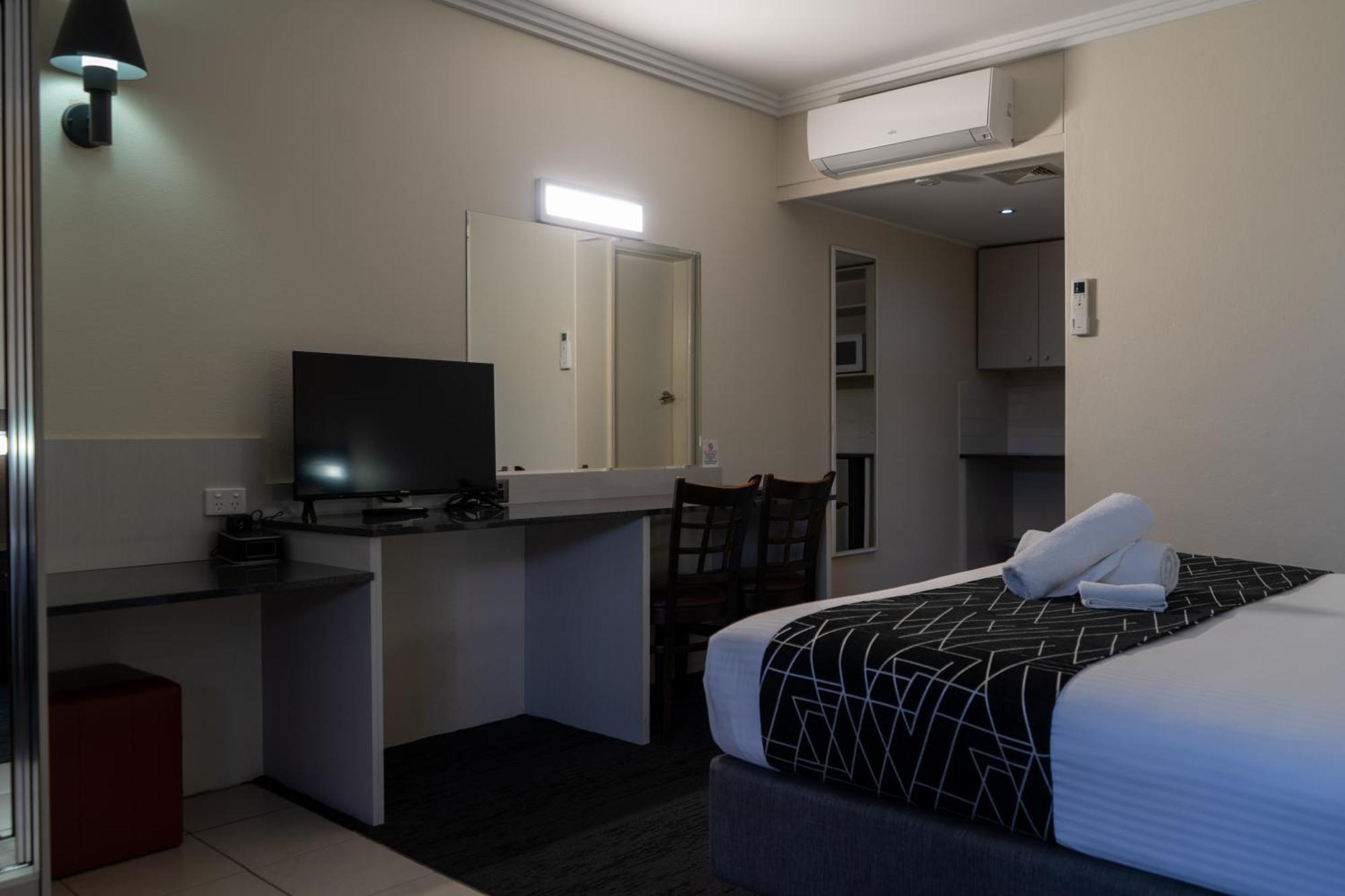Golden West Motor Inn Dubbo Extérieur photo